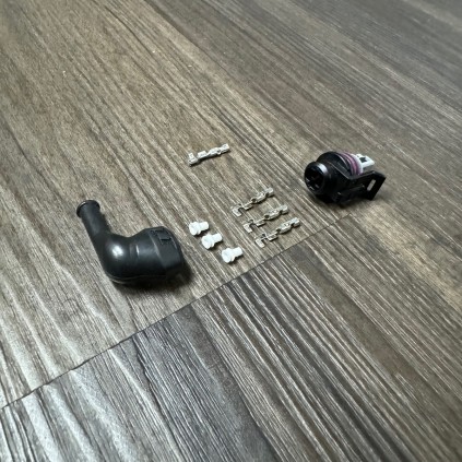 Fueltech Pressure Sensor Connector + Boot Kit