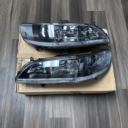 Honda Accord 1998-2002 Headlights Black Housing