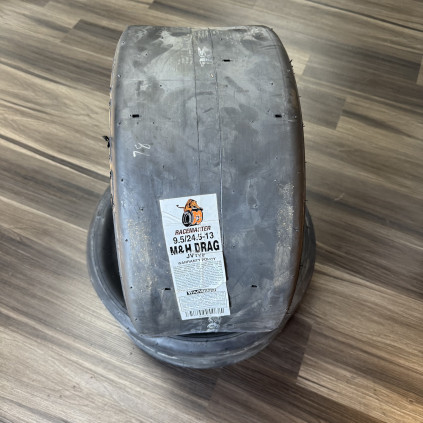 M&H Racemaster 24.5x9.5-13